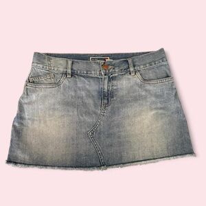 Old Navy Y2K Low Rise Denim Mini Skirt Light Wash Size 10